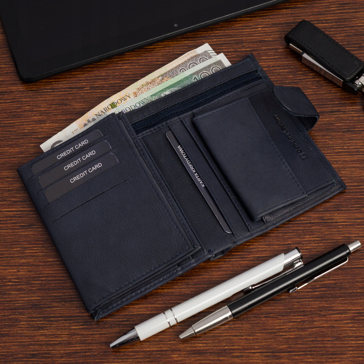 Vyriška klasikinė odinė didelė vertikali tamsiai mėlyna piniginė Beltimore