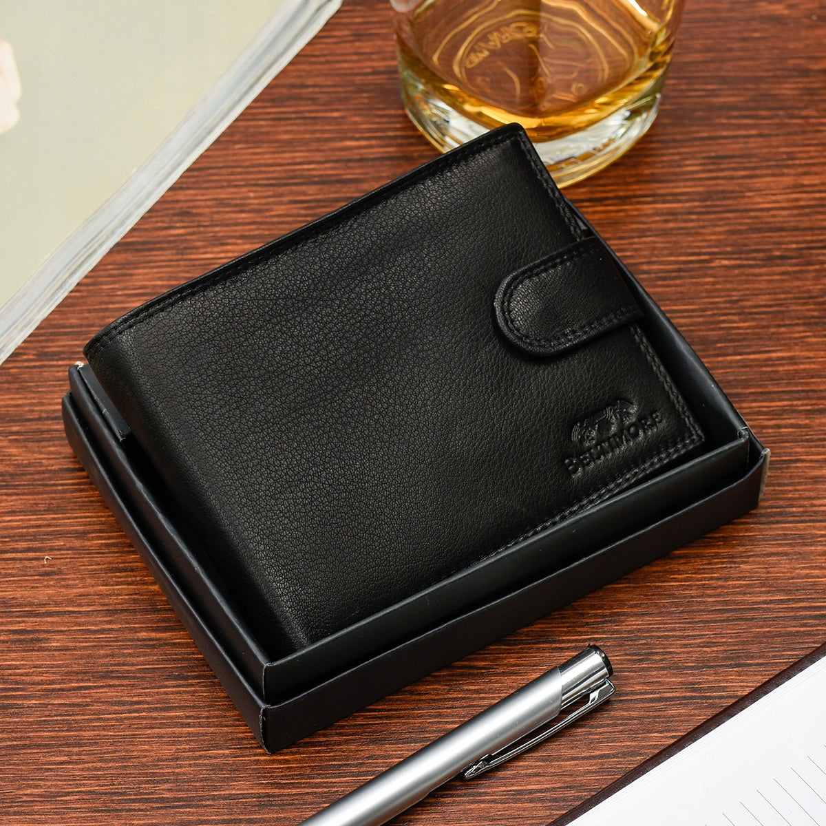 Didelės klasikinės juodos spalvos horizontalios odinės vyriškos piniginės natūralios odos Beltimore