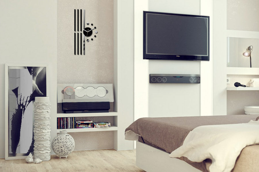 ŠIUOLAIKIŠKAS SIENINIS LAIKRODIS - LINE DIDELIS 60CM VEIDRODINIS