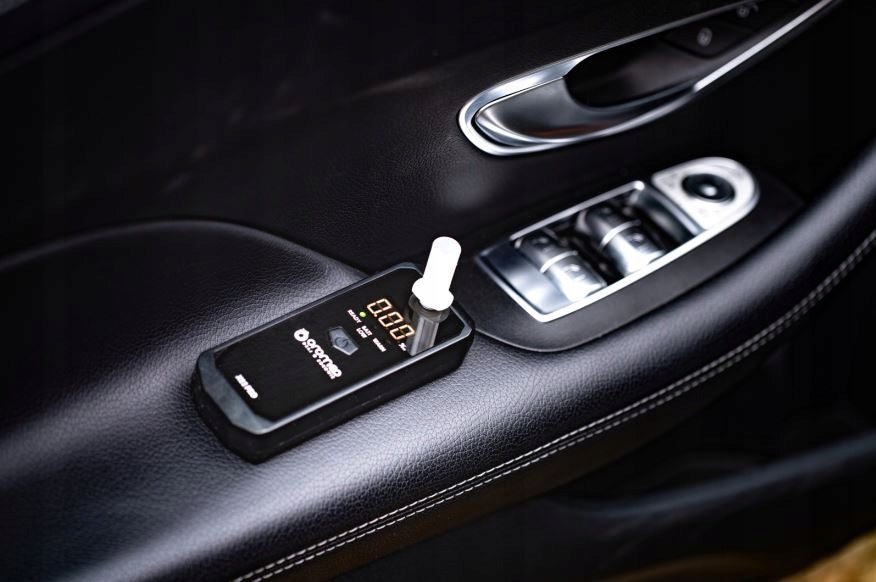 OROMED X11 PRO Elektrocheminis tikslus alkoholio matuoklis + pūstukai + kalibravimas 12 mėn.