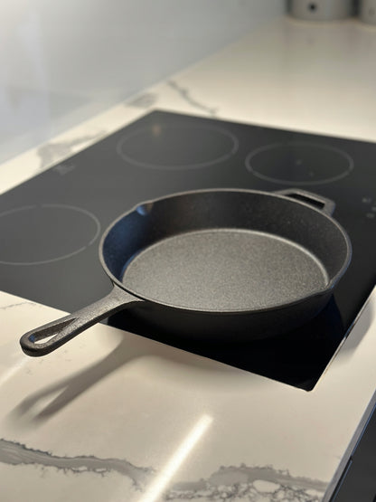 DĖL 30 cm Dydžio Ketaus Keptuvė su Rankena, Indukcijai, Griliui, Dujoms