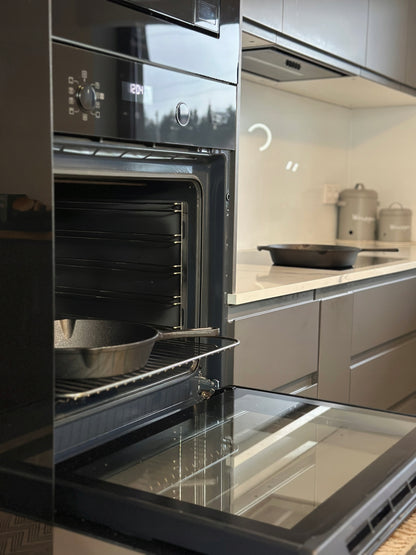 DĖL 30 cm Dydžio Ketaus Keptuvė su Rankena, Indukcijai, Griliui, Dujoms