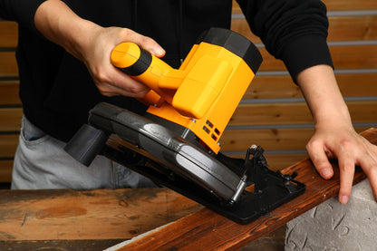 Rankinis diskinis medžio pjūklas 1200W, diskas 185mm DEKO