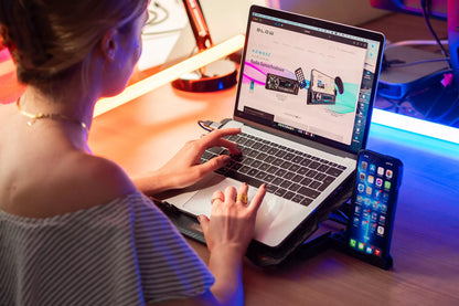 Nešiojamojo kompiuterio aušinimo stovas 15,6' žaidimams, didelis, LED, USB šakotuvas