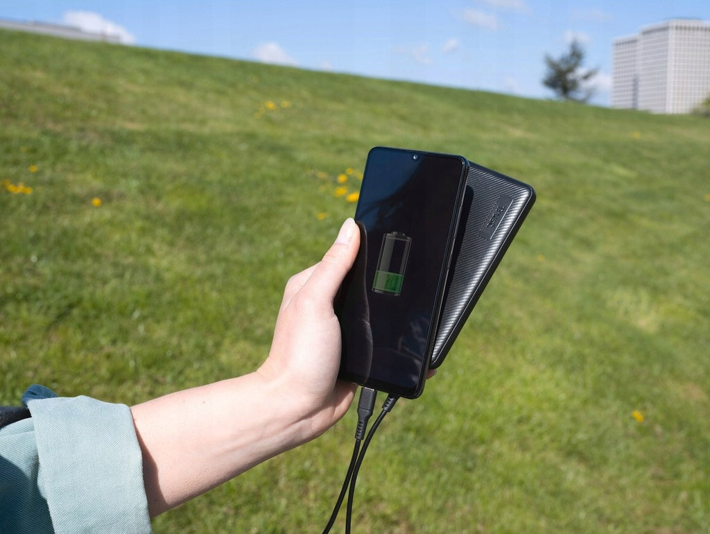 POWERBANK 10000 mAh TRUST PRIMO USB-C 2x USB 15W SU KABELIU JUODAS