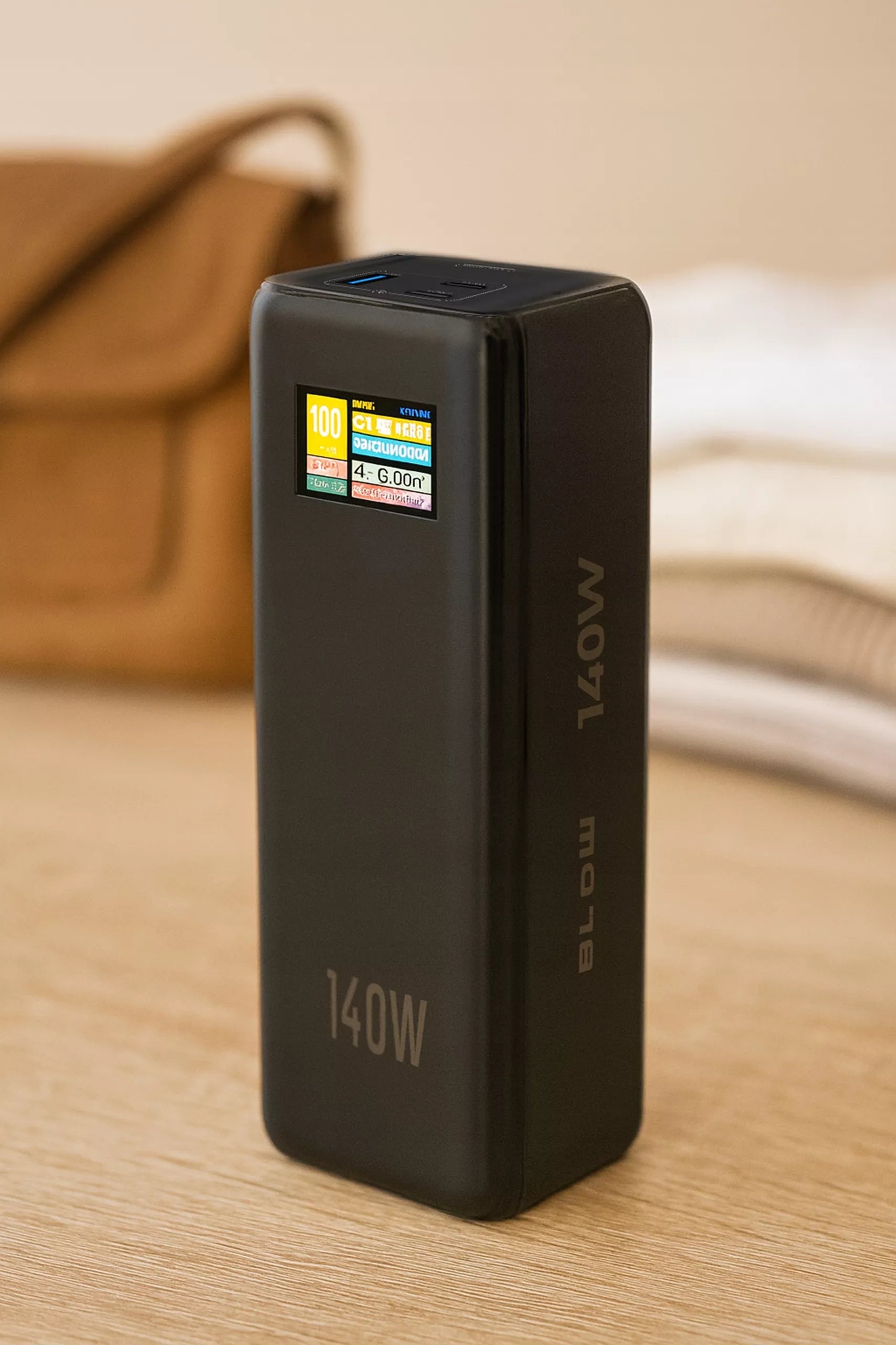 POWERBANK 27000 mAh 140W QC PD USB-C LCD POWER BANK SKIRKITE Janis LAPTOPUI