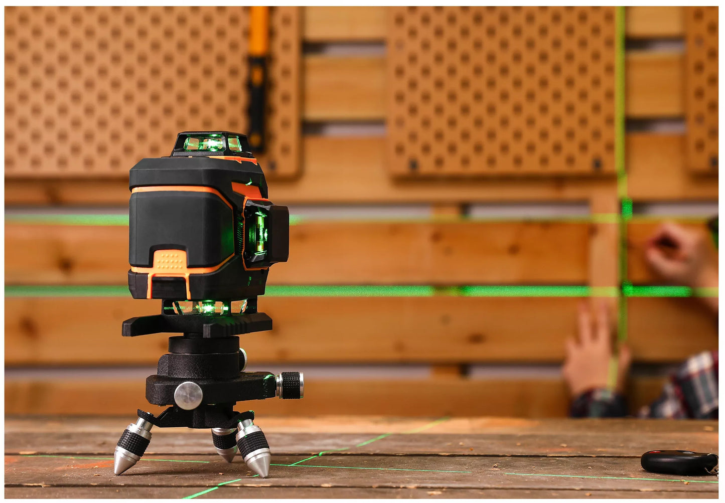 Lazerinis nivelyras 360° plokštumos 4D kryžminis lazeris Pro žalias DEKO