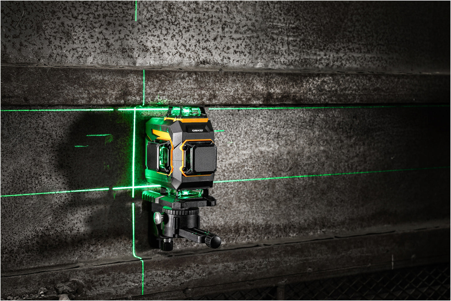 Lazerinis nivelyras 360° plokštumos 4D kryžminis lazeris Pro žalias DEKO