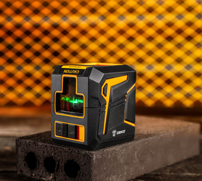 Tikslus žalias kryžminis lazerinis nivelyras su švytuoklės fiksatoriumi DEKO