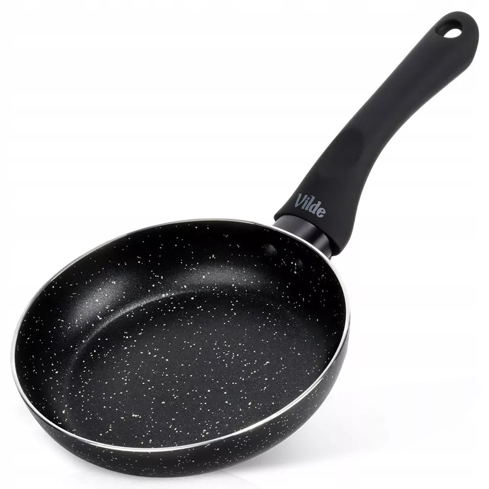BLACK LINE 16 cm granitinė keptuvė kepimui ir troškinimui, skirta dujinėms ir indukcinėms viryklėms