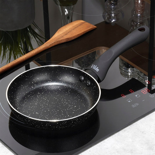 BLACK LINE 16 cm granitinė keptuvė kepimui ir troškinimui, skirta dujinėms ir indukcinėms viryklėms