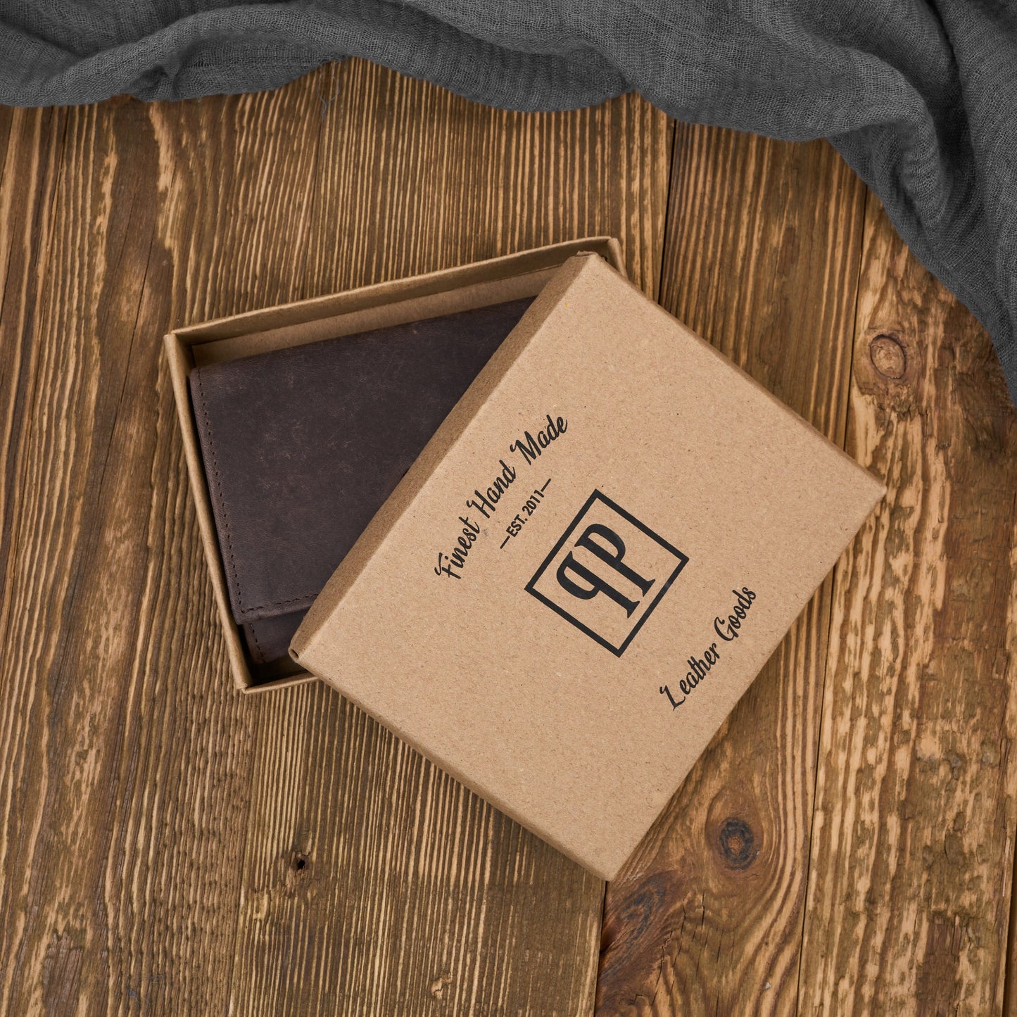 Moteriška piniginė ruda, natūrali oda, vintažinė, maža, su RFID Paolo Peruzzi