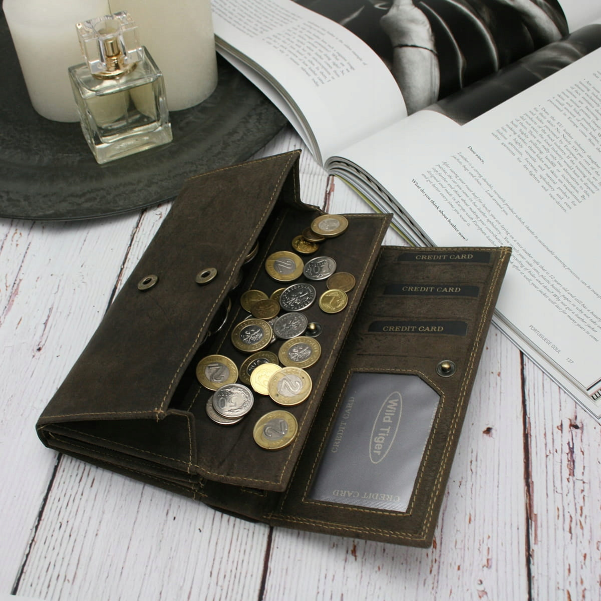 Moteriška nubuko odos piniginė Wild Tiger - tamsiai ruda