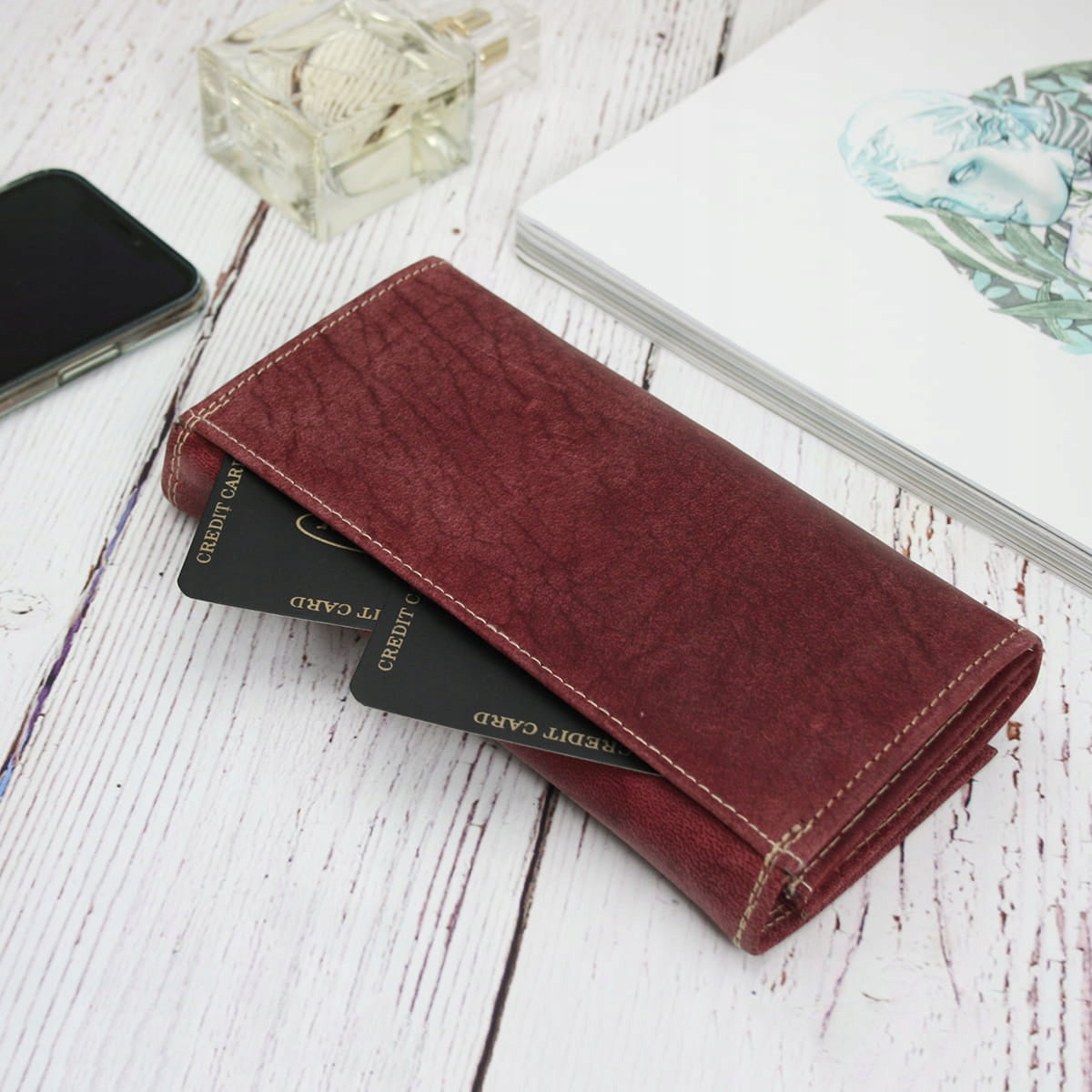 Moteriška piniginė nubuko oda Wild Tiger - tamsiai raudona