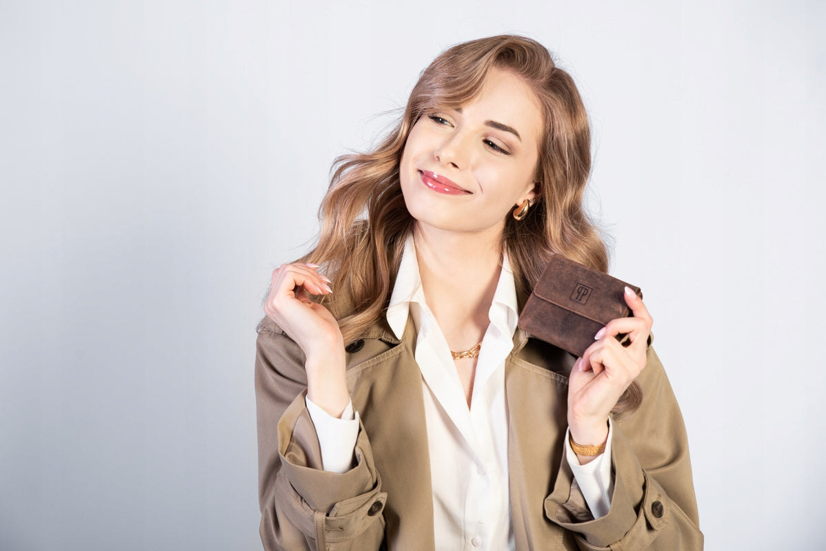 Moteriška odinė rudos spalvos madinga maža piniginė su RFID apsauga Paolo Peruzzi