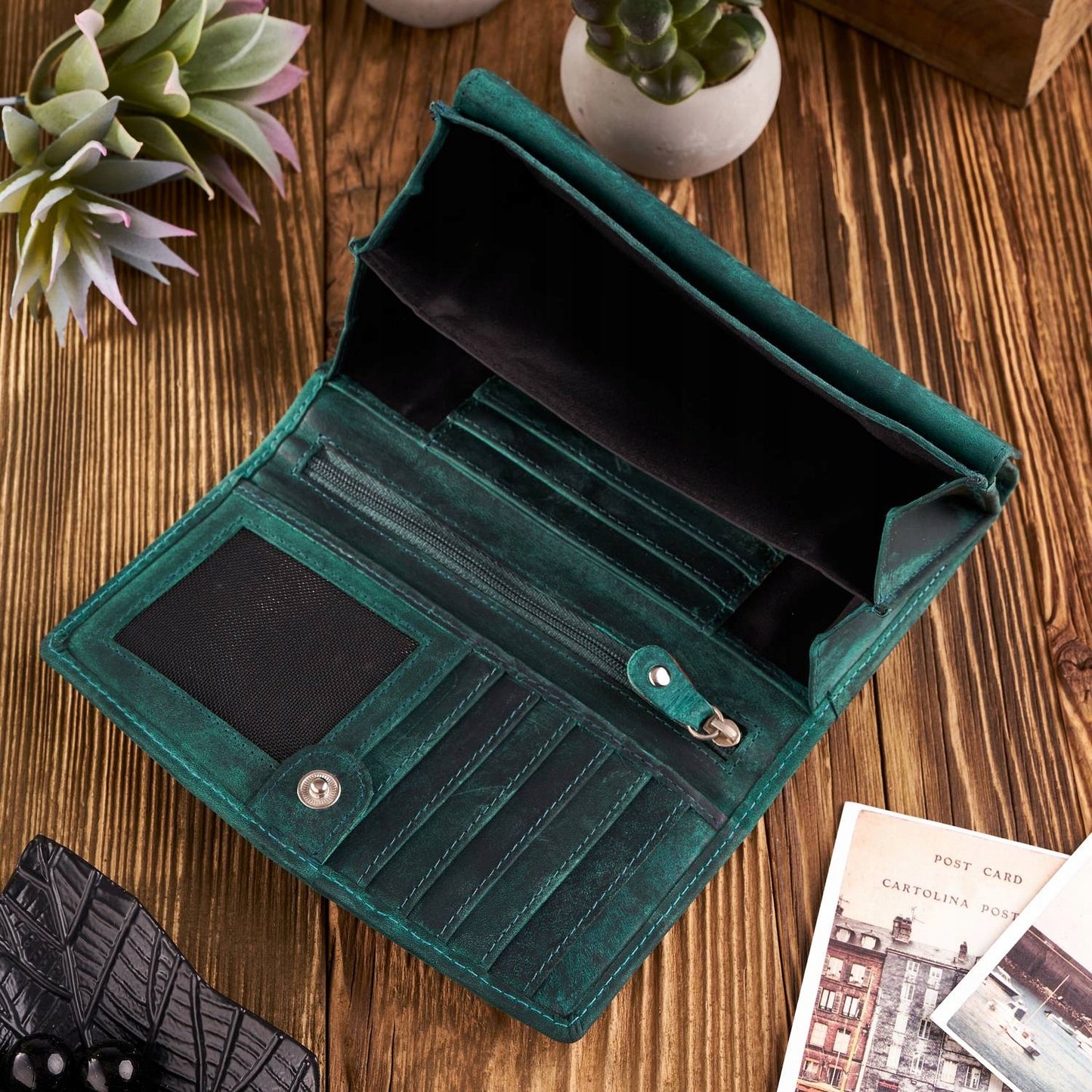 Moteriška odinė didelė "vintage" žalia piniginė su gėlėmis Paolo Peruzzi Rfid