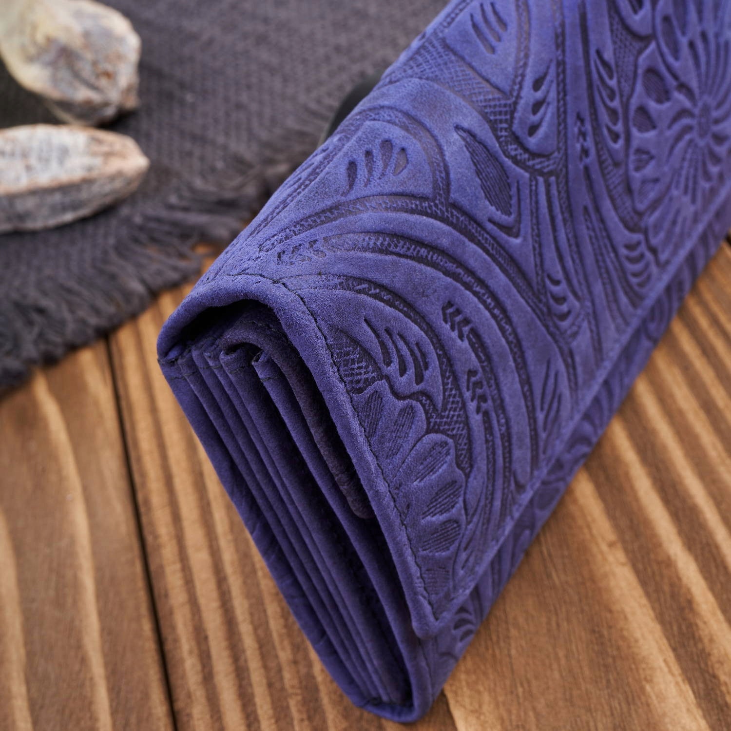 Didelė moteriška odinė piniginė, vintage, gėlėta, tamsiai mėlyna Paolo Peruzzi