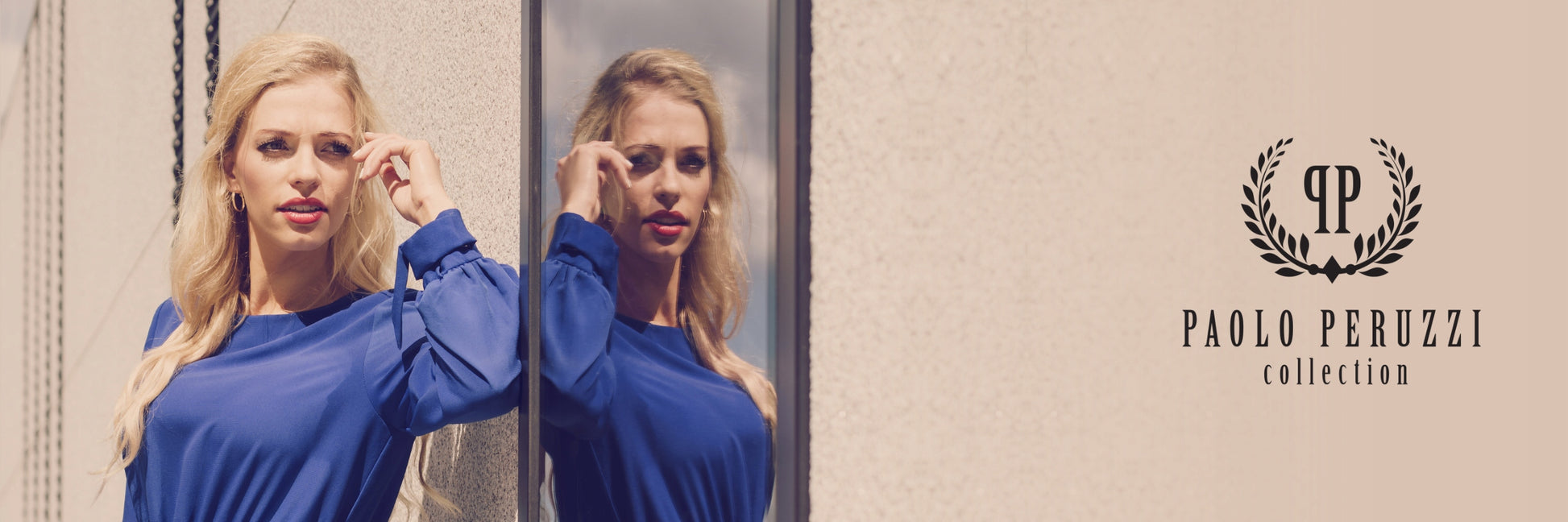 Didelė moteriška odinė piniginė, vintage, gėlėta, tamsiai mėlyna Paolo Peruzzi