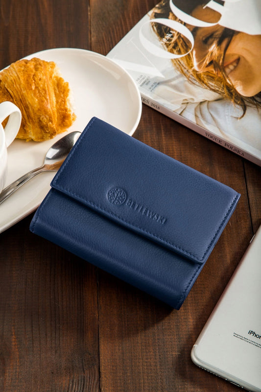 Moteriška odinė piniginė su RFID apsauga Betlewski iš natūralios odos