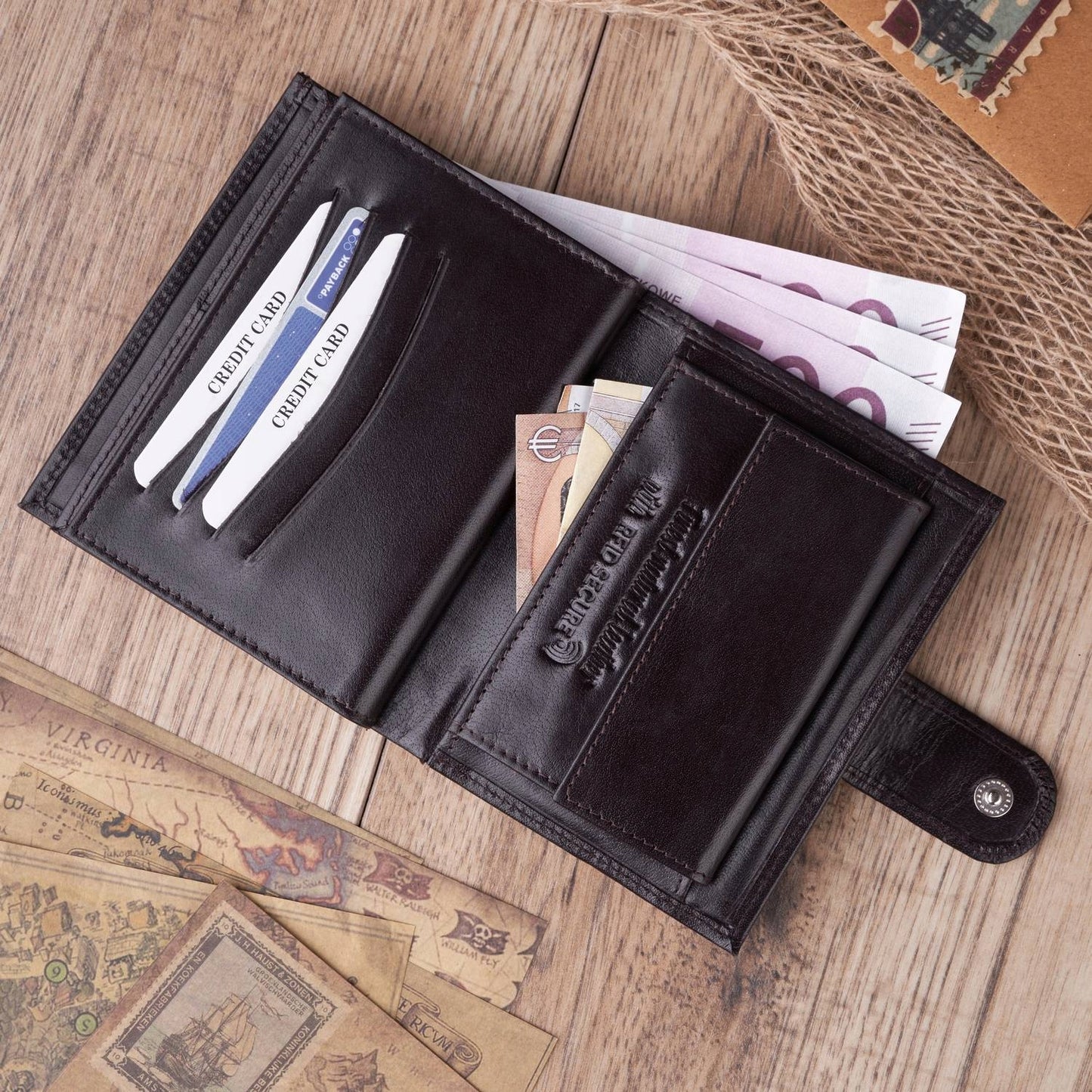 Odinė vyriška "Paolo Peruzzi" piniginė, užsegama atvartu, su RFID apsauga, rudoje dėžutėje