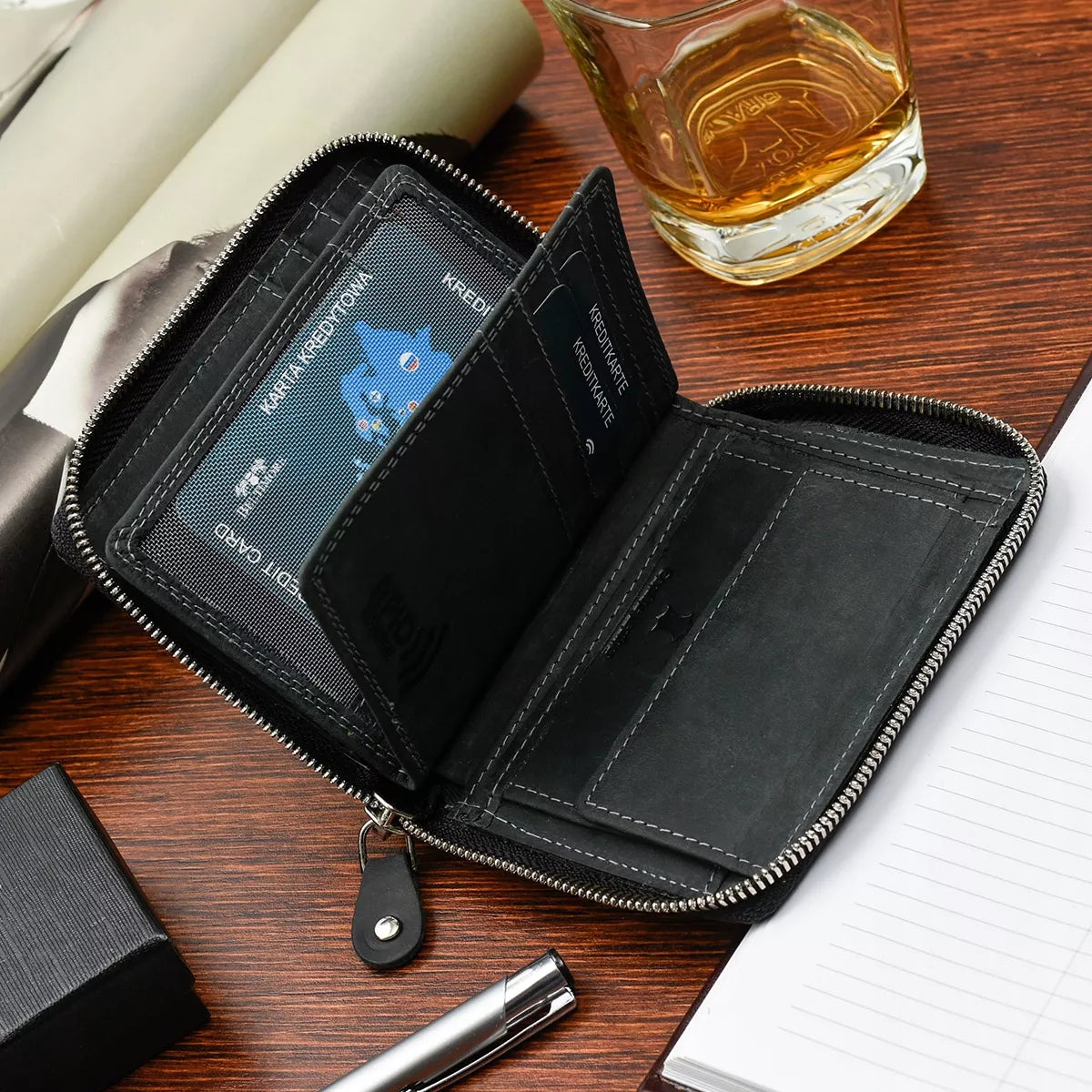 Vyriška odinė piniginė juoda RFiD vertikali didelė užsegama nubukas Beltimore