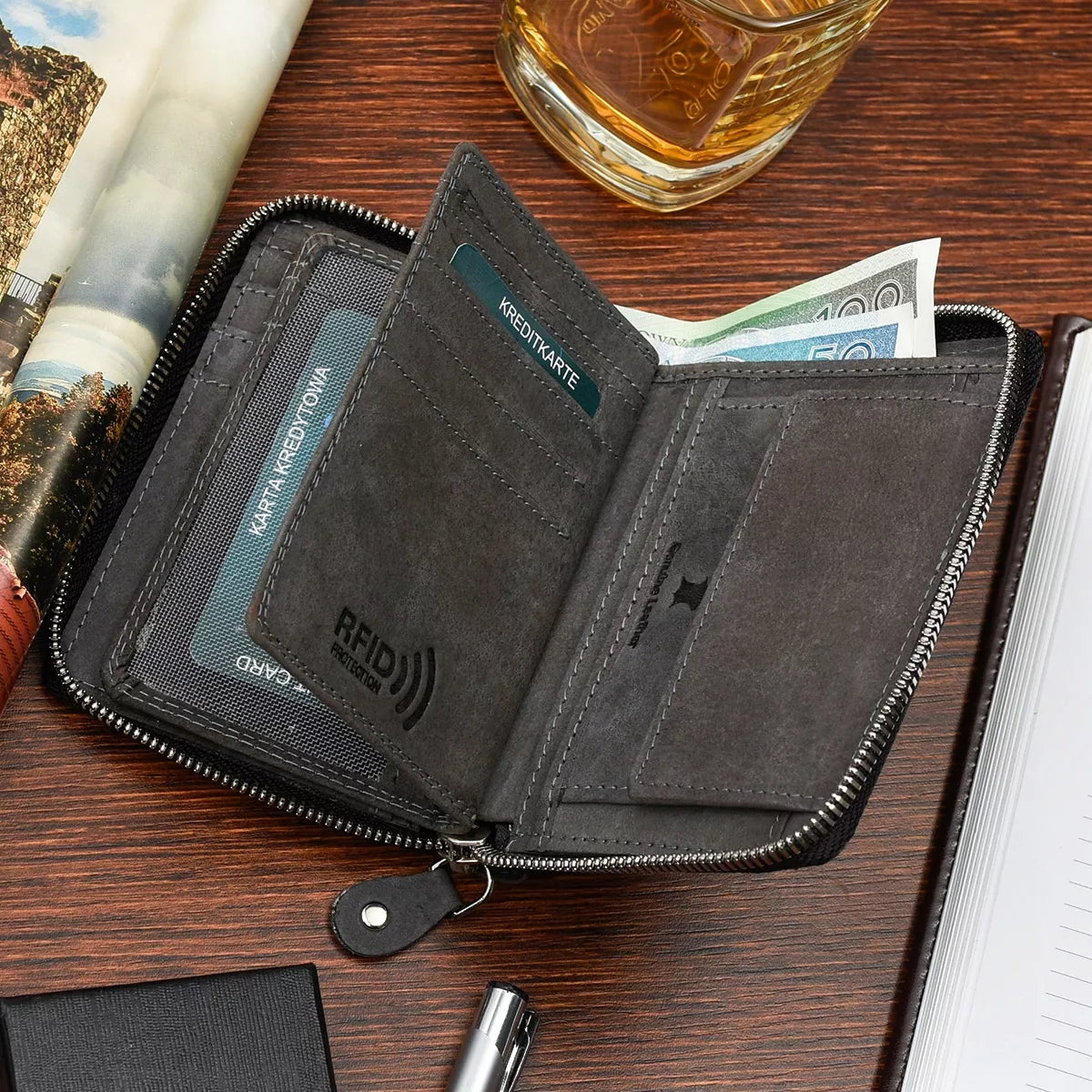 Vyriška odinė pilka RFiD piniginė vertikali didelė užsegama nubuko Beltimore