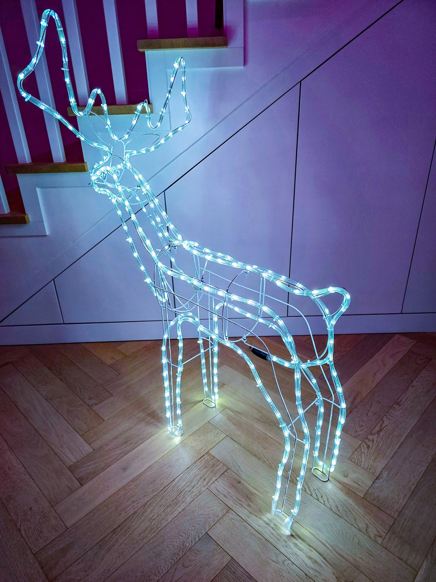 Kalėdinis LED briedis, šviečiantis lauke, didelė XXL dekoracija 125, šaltai balta