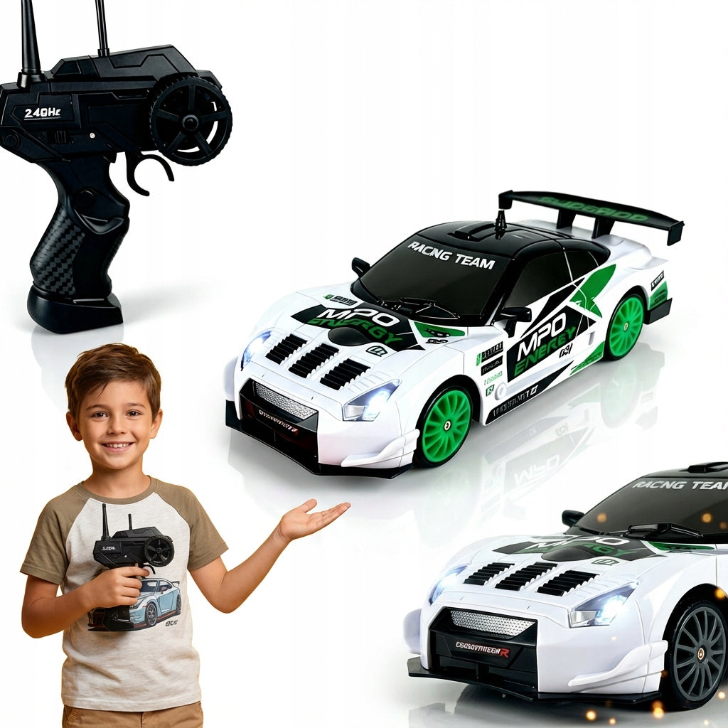 NUOTREBEOVALDOMAS 4X4 AUTOMOBILIS DRIFTUI, LENKTYNININKAS, VALDOMAS PILOTU SU LED RC