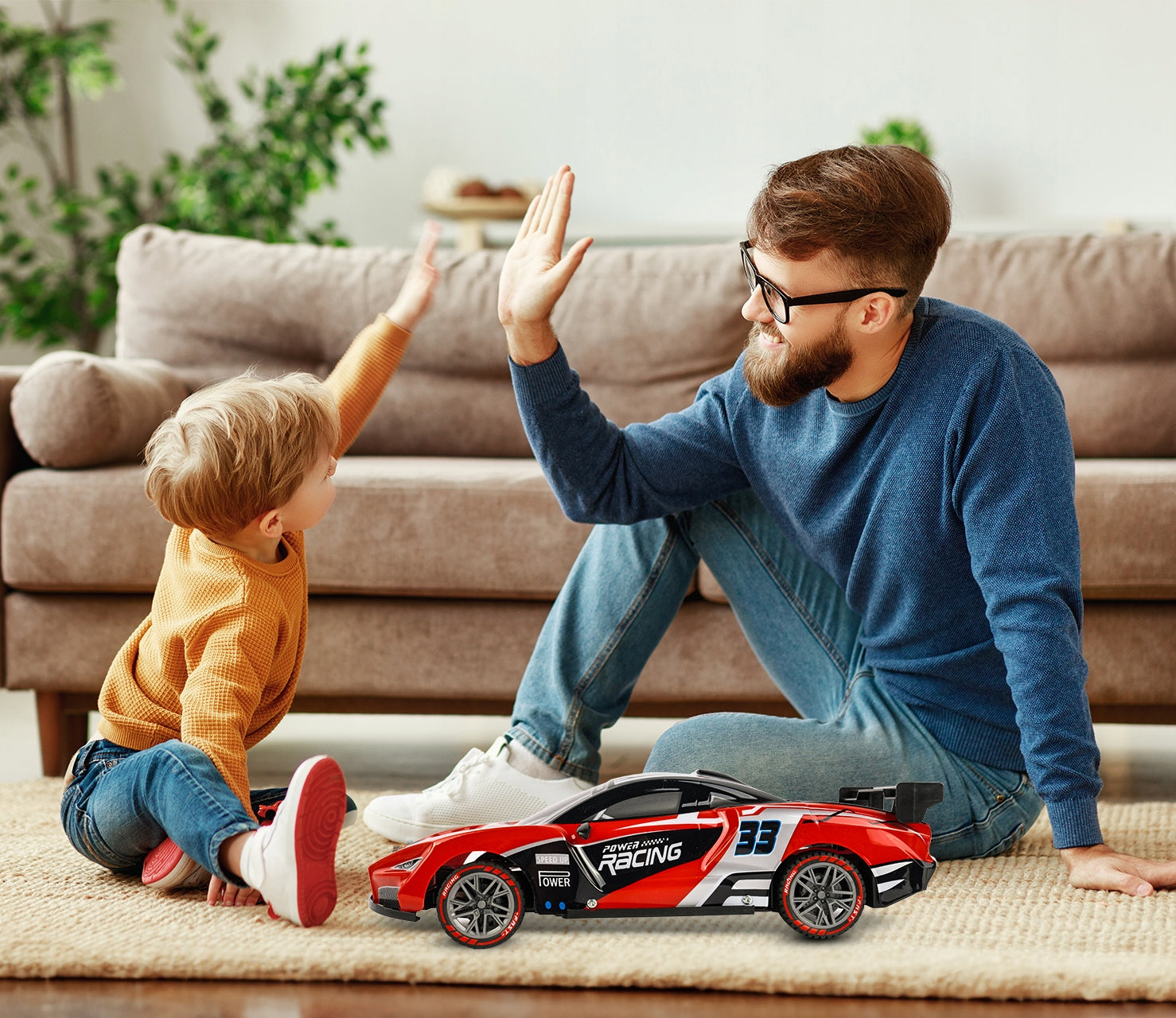 RC NUOTOLINIU VALDOMAS AUTOMOBILIS 1:12 AUTOMOBILIS SU PILOTU Kietas LED APŠVIETIMAS