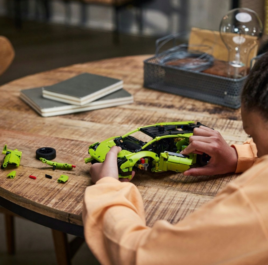 LEGO konstruktorius Technic Lamborghini Huracac