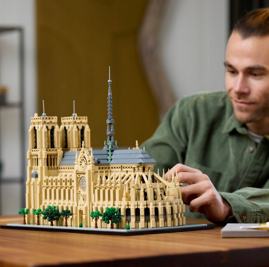 Konstruktorius suagusiems ir vyresniems vaikams „Notre-Dame de Paris“