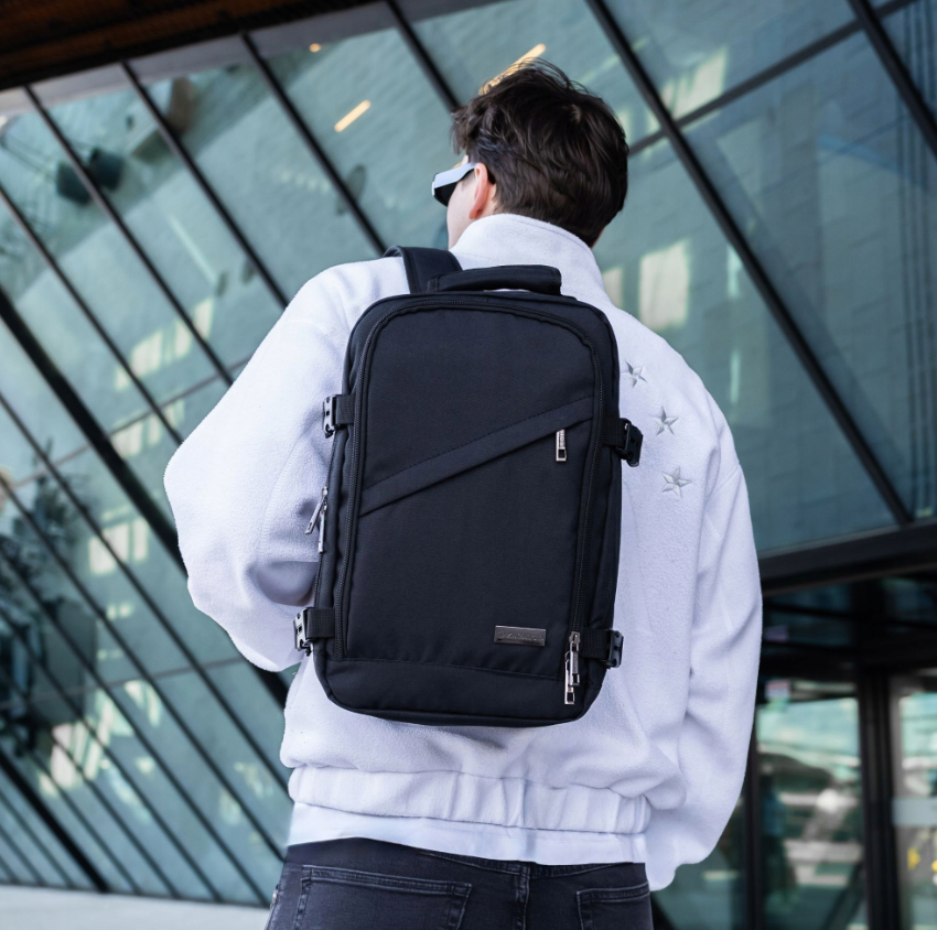 Kuprinė rankiniam bagažui "Zagatto" juoda 40×20×25cm