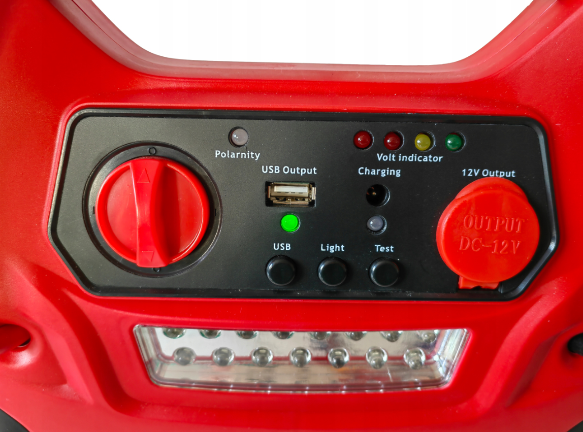 Automobilio užvedėjas su kompresoriumi ir LED žibintu