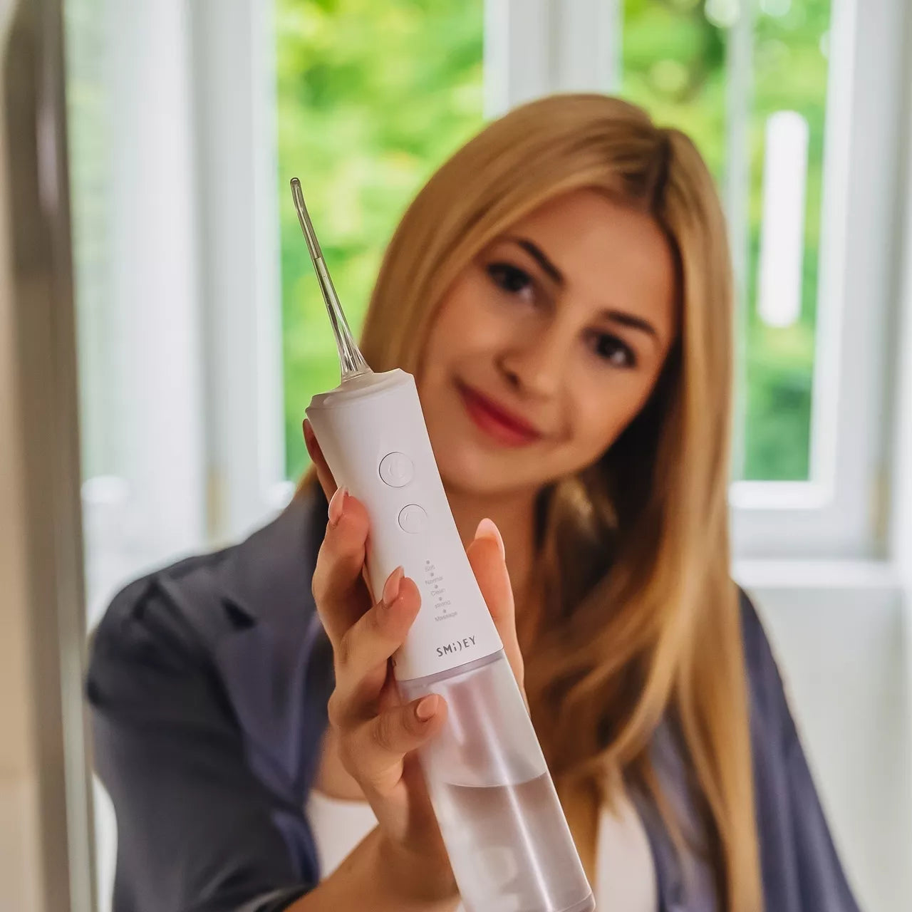Sonicinis dantų šepetėlis Smiley + Belaidis dantų irigatorius