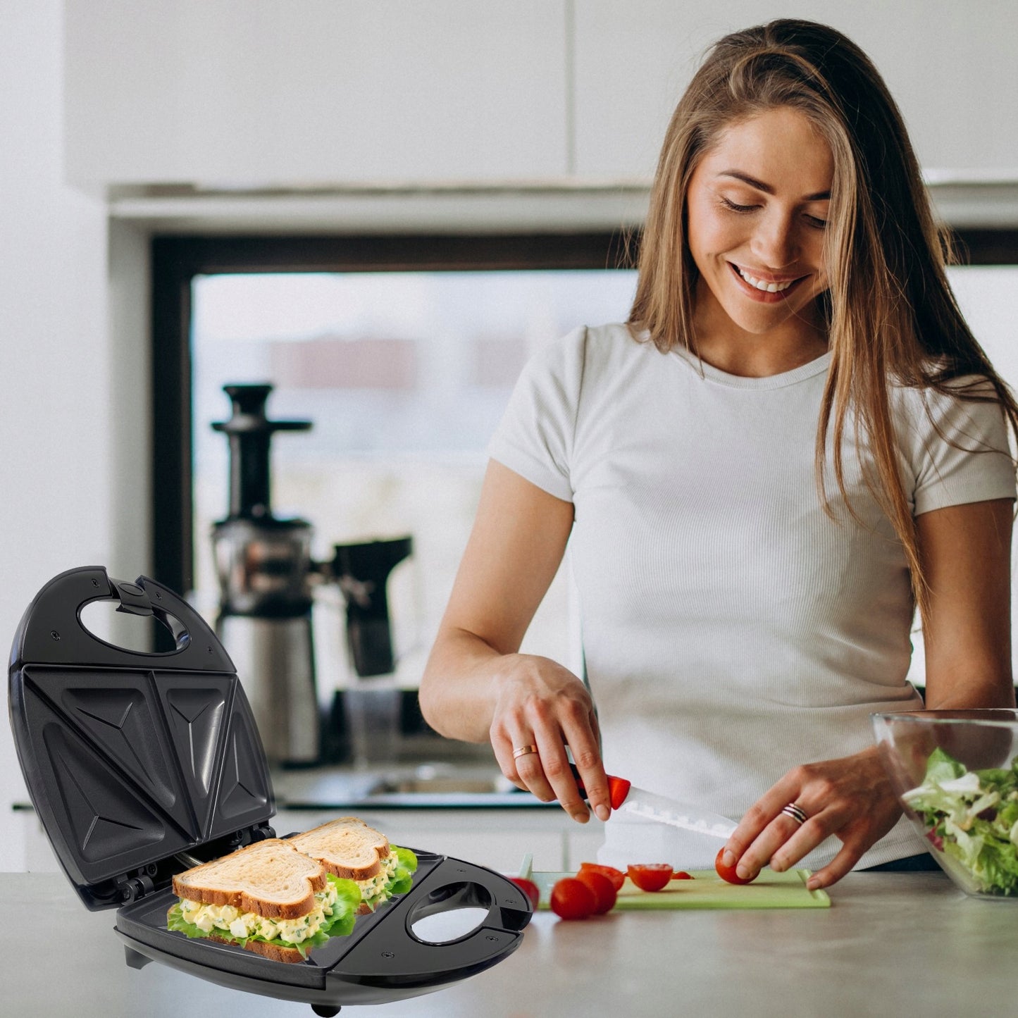 Galingas 750W sumuštinių skrudintuvas, skirtas trikampiams sumuštiniams, saugus