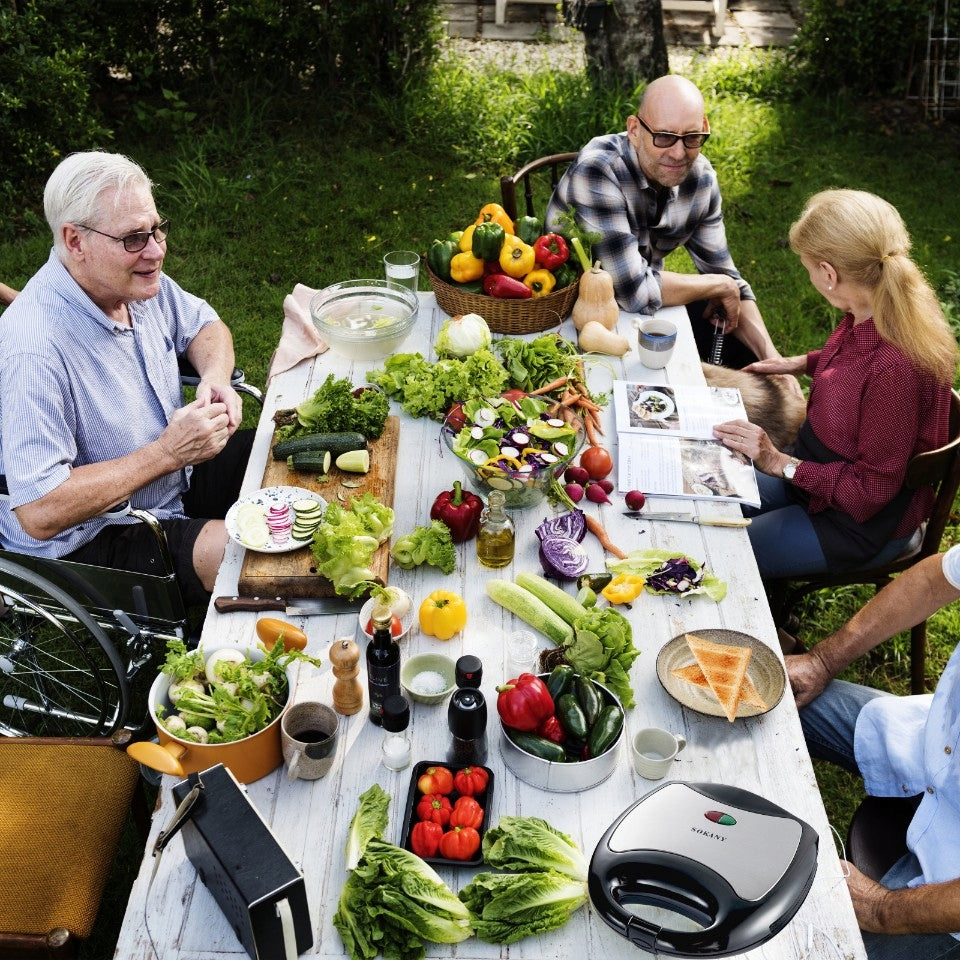 Galingas 750W sumuštinių skrudintuvas, skirtas trikampiams sumuštiniams, saugus