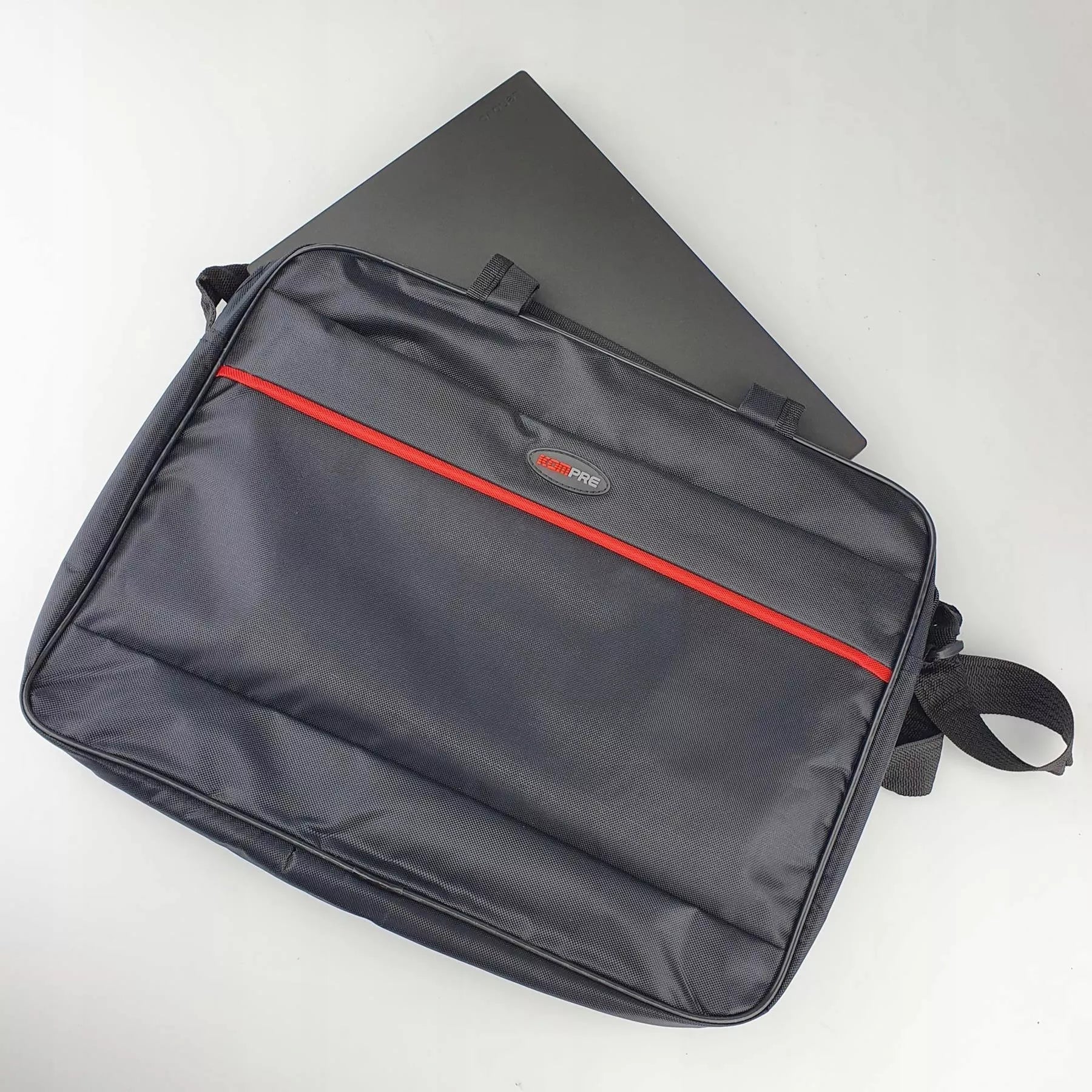12.5"/15.6" dėklas su dirželiu