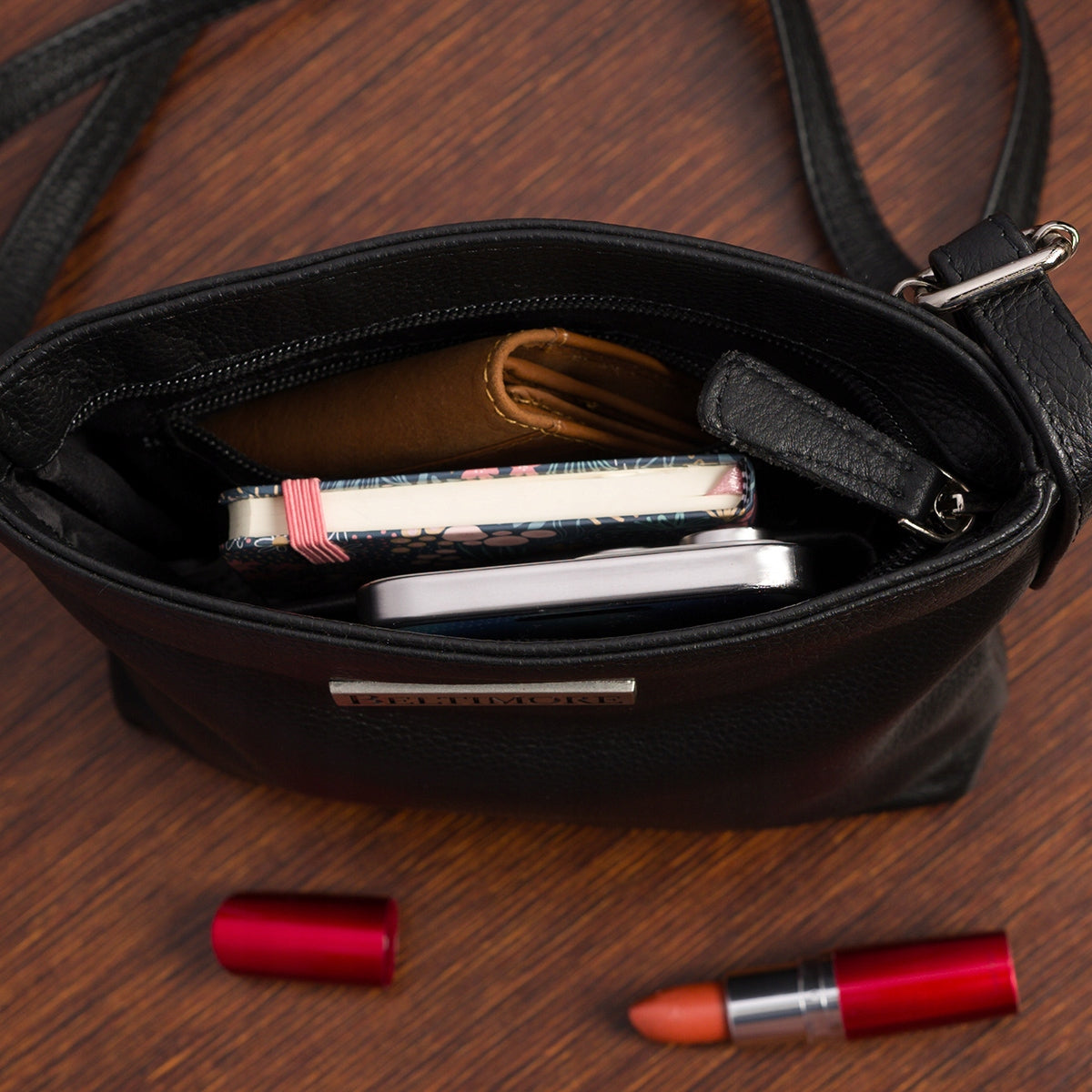 Maža odinė moteriška rankinė per petį, plona, klasikinė, premium, Beltimore