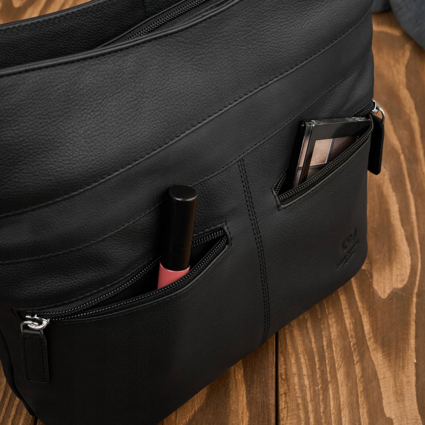 Miesto moteriška odinė rankinė ant peties juoda oda madinga Paolo Peruzzi