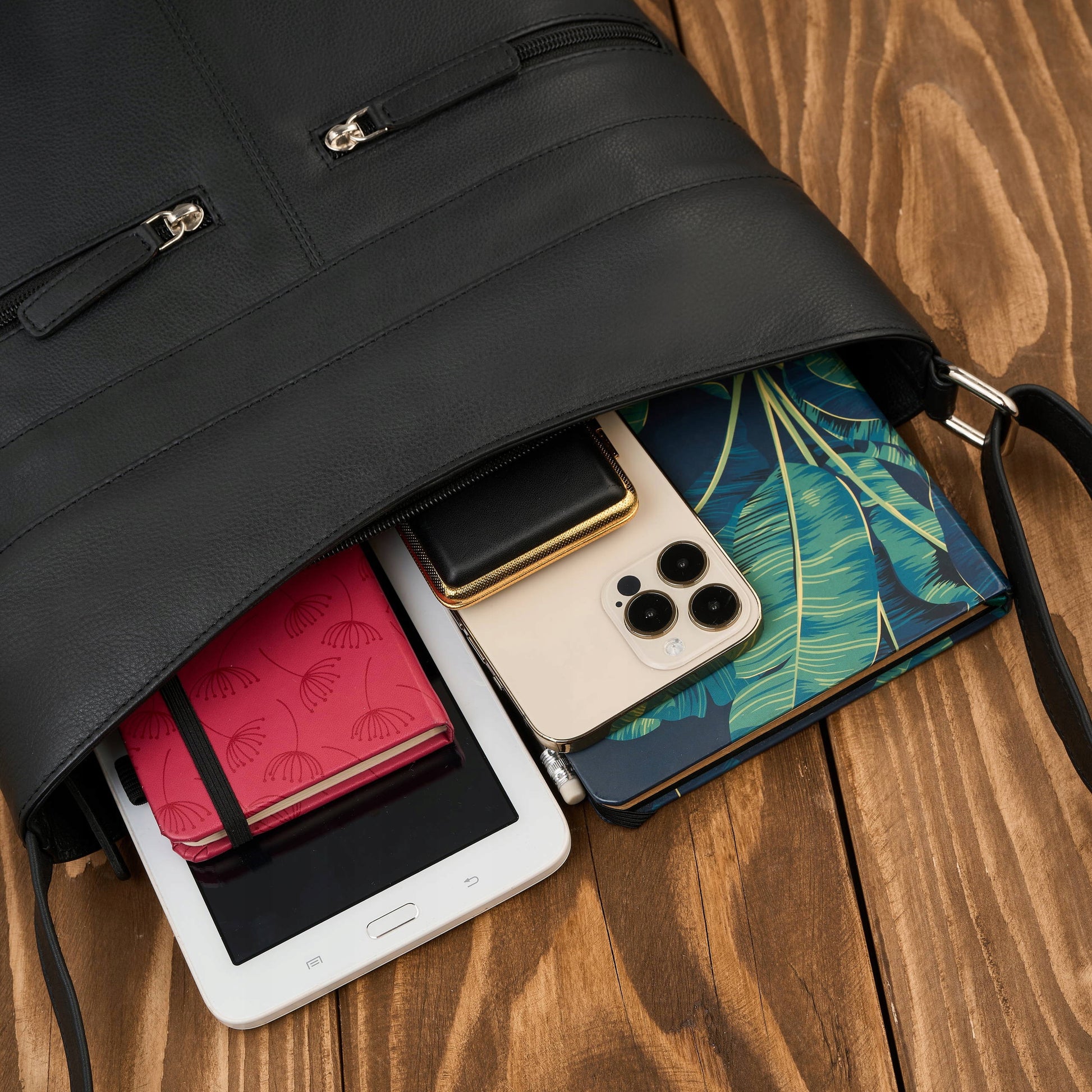 Miesto moteriška odinė rankinė ant peties juoda oda madinga Paolo Peruzzi