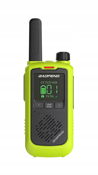 WALKIE TALKIE TRUMOS AKTUOTŲ ĮRENGINIŲ RINKINYS 2vnt BAOFENG
