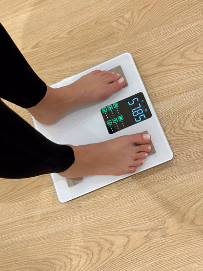 Analitinės vonios svarstyklės, 13 parametrų, Apple Health, Google Fit, Fitbit