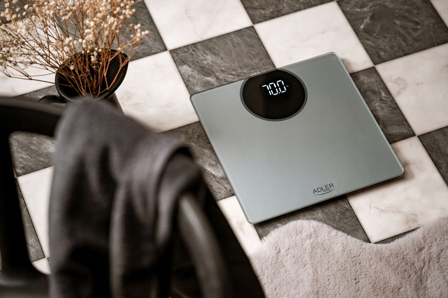 Elektroninės vonios svarstyklės stiklinės, tikslios, sidabrinės, LED, iki 180kg