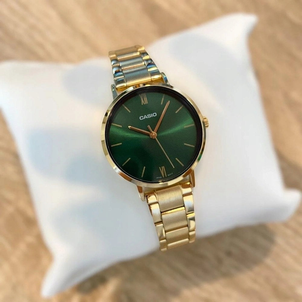 Moteriškas laikrodis CASIO LTP-VT02G-3A Klasika + dėžutė