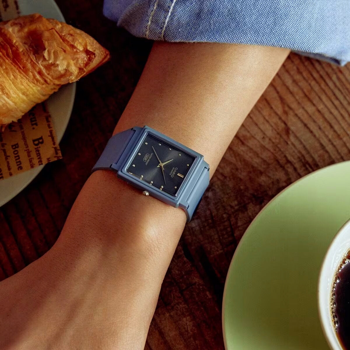 Moteriskas laikrodis CASIO MQ-38UC-2A2ER + Dėžutė