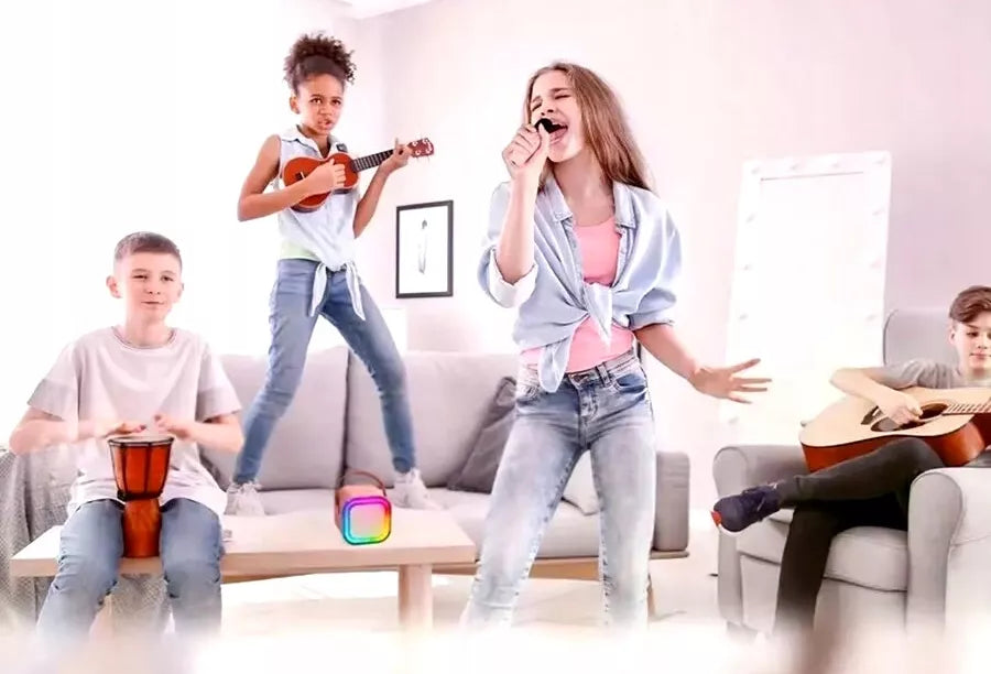 Belaidis nešiojamas karaoke rinkinys, 2x mikrofonas + Bluetooth RGB garsiakalbis