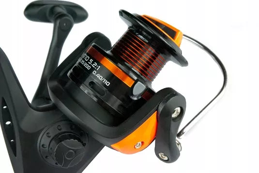 SPINNING rinkinys JAXON MEŠKERĖ 2,4 m + 66 dalys Z45