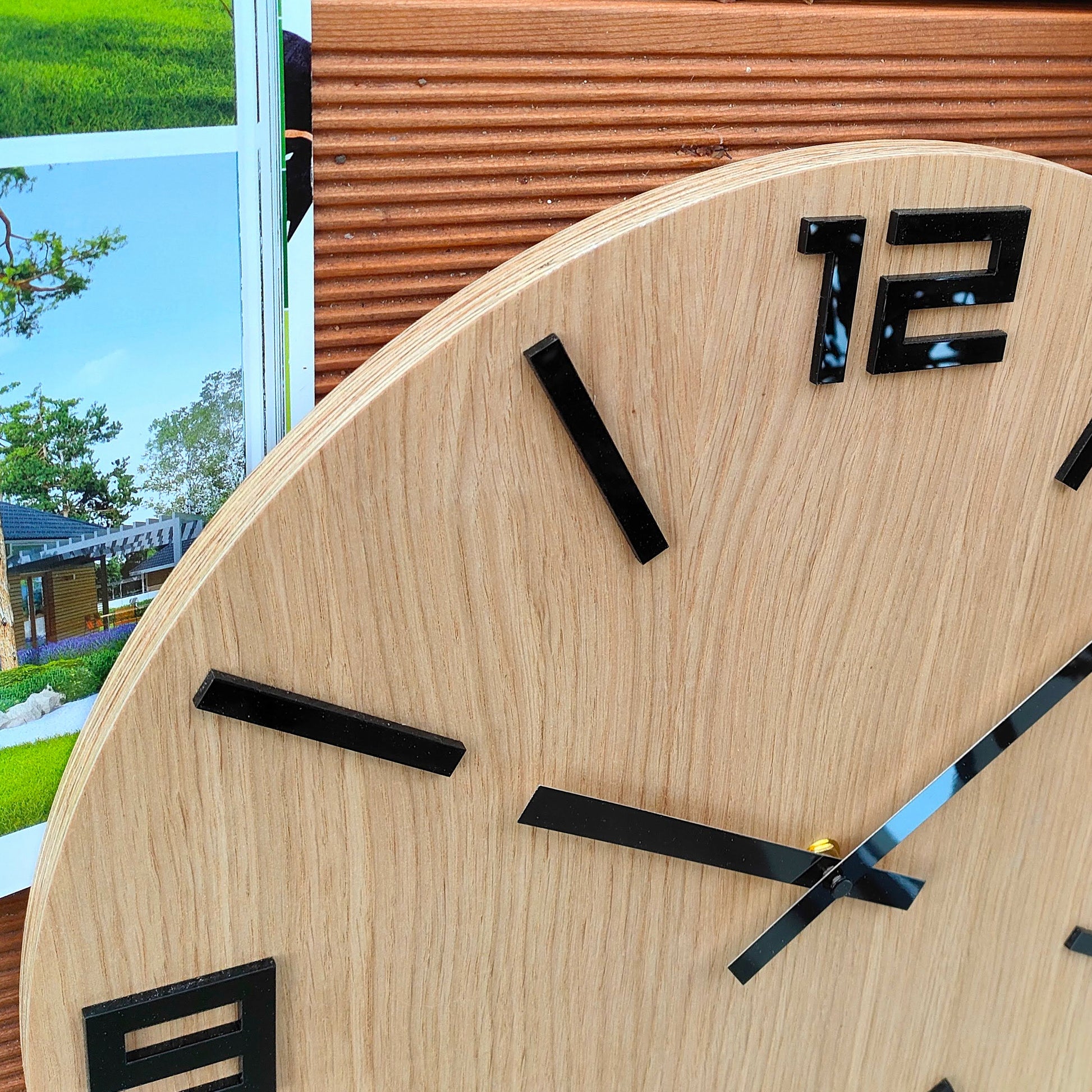 Medinis sieninis laikrodis Ąžuolinis ARABIC - 40 cm tylus, laikrodis svetainei