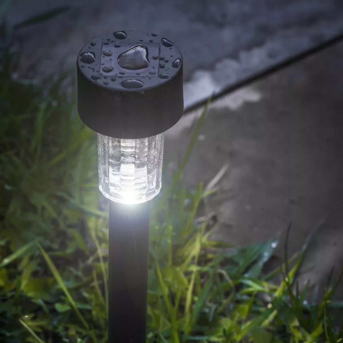 Zestaw solarna lampa wbijana LED czarna lampa ogrodowa z czujnikiem zmierzchu