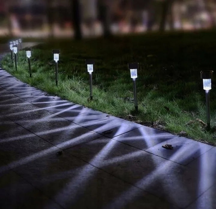 Zestaw solarna lampa wbijana LED czarna lampa ogrodowa z czujnikiem zmierzchu